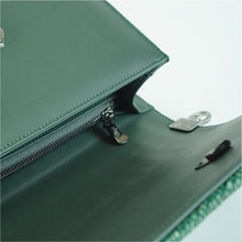 Load image into Gallery viewer, Stingray Skin - Cross body bag ( Ready to send )