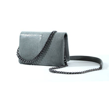 Load image into Gallery viewer, CASSINI Deep blue stingray (Pre-Order)