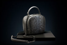 Load image into Gallery viewer, PITA - Stingray black color (Pre-Order 7-10 Days)