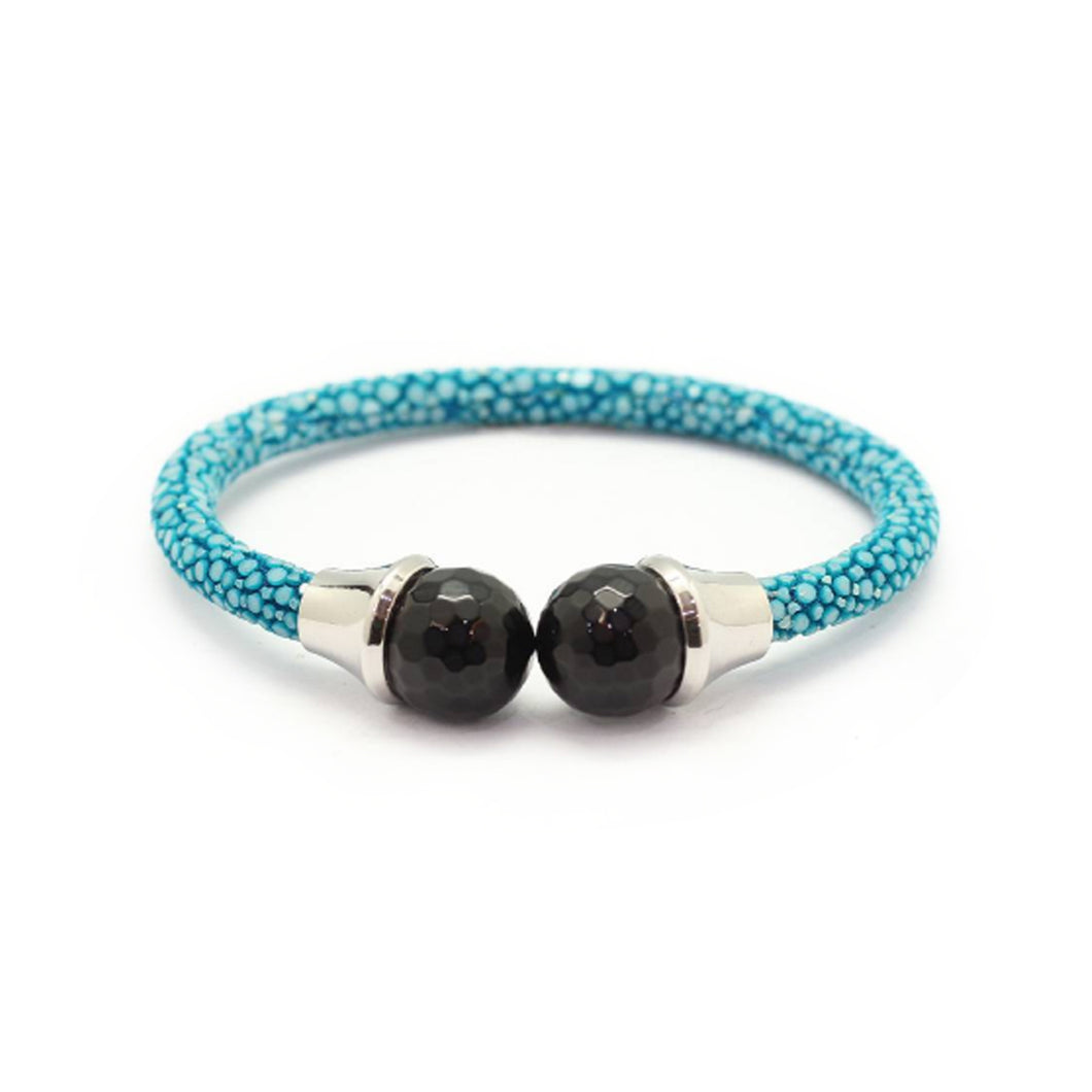 Stingray bracelets The bracelet head is made of real stone.
