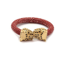 Load image into Gallery viewer, Stingray bracelets Tiger Head, Golden plate
