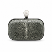 Load image into Gallery viewer, HB0181-Dahlia stingray box clutch gray color with pearl clasp closure

