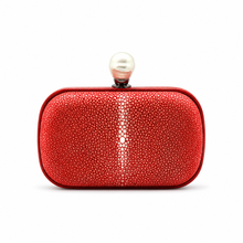 Load image into Gallery viewer, HB0181-Dahlia stingray box clutch red color with pearl clasp closure
